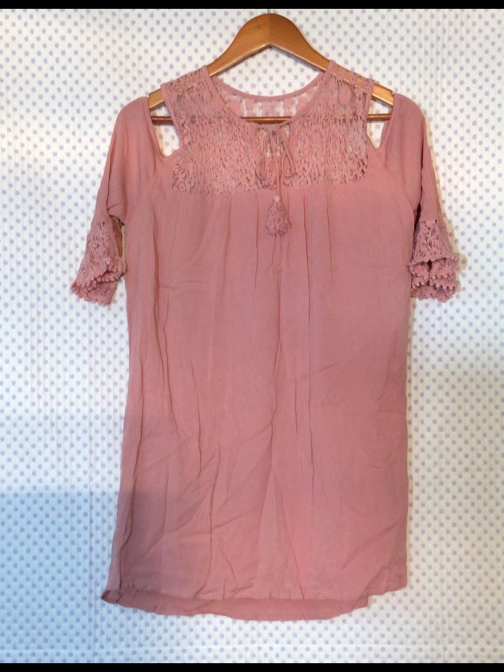 Heartloom Cold-Shoulder Lace Tunic Dress/Blouse